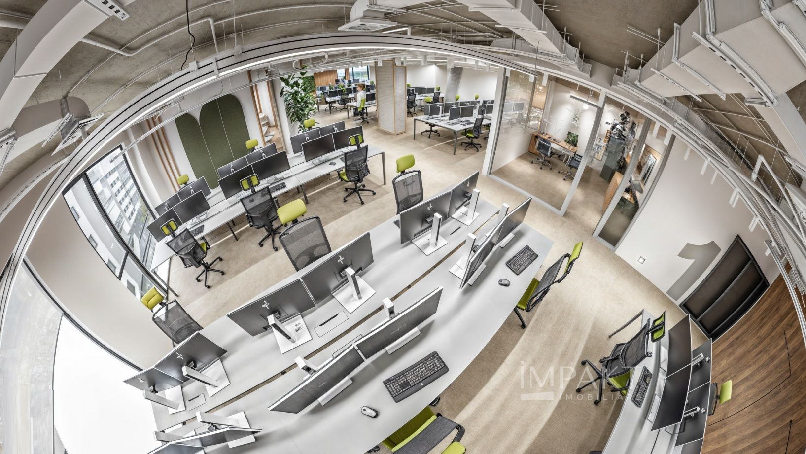 Spatiu servicii in cladire de birouri 440 m2 finisat la CHEIE,  Europa - Poză 22