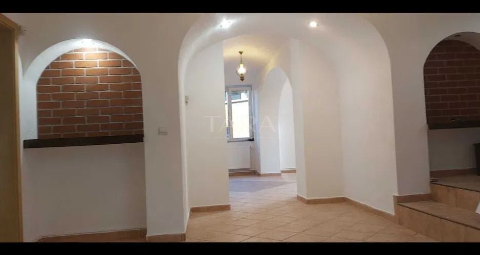 Apartament de vanzare cu 3 camere in Gruia - Poză 4