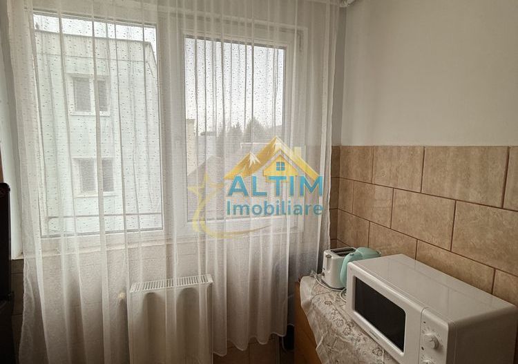 Garsonieră complet mobilată, cartier Tractorul - Poză 5