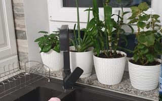 Coresi -Bloc Maurer M9, etajul 1, mobilat, parcare - Poză 18