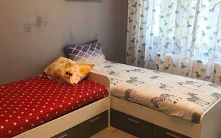 De vânzare Casă 3 camere, 2 baii, curte propie, cartier parneava Arad - Poză 4