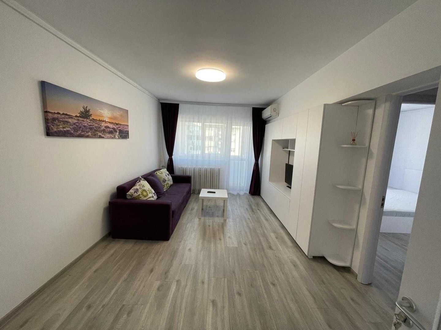 Apartament 2 camere, mobilat lux, piata Victoriei, vedere panoramică - Poză 1