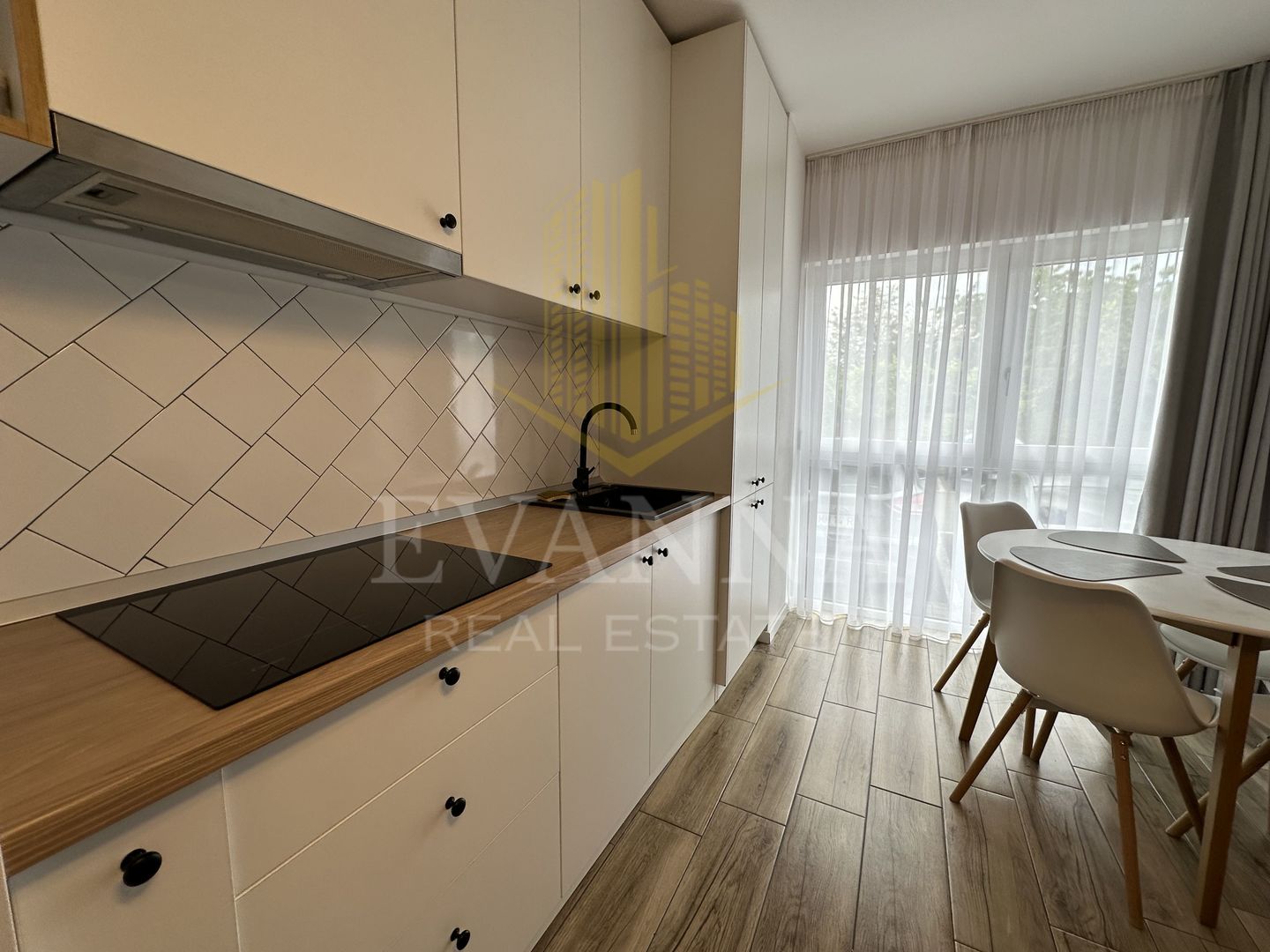 Bloc nou | Apartament 3 camere | str. Atletilor - Poză 3