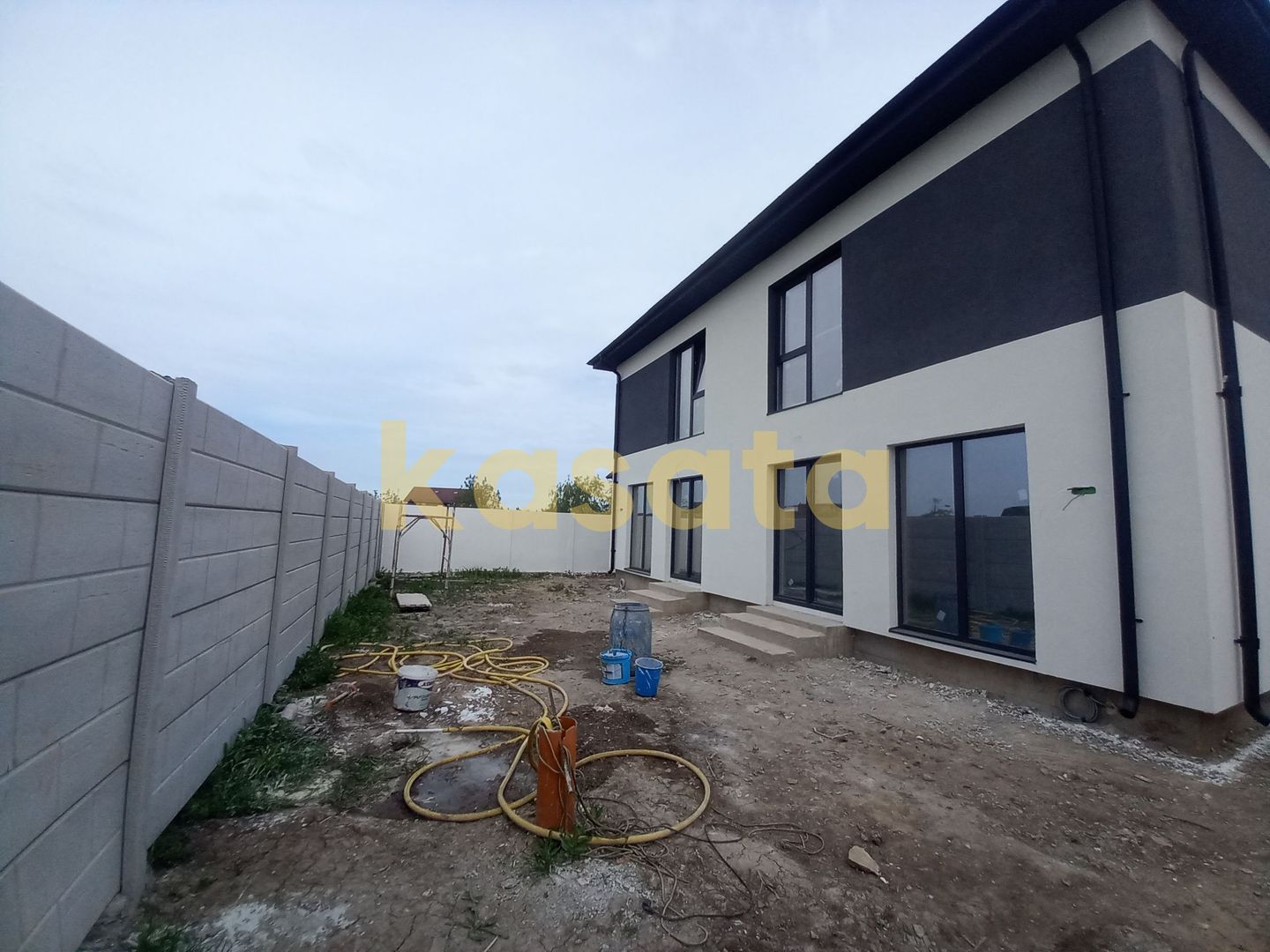 Duplex 4 camere | Bragadiru | curte generoasă, zonă liniștită - Poză 3