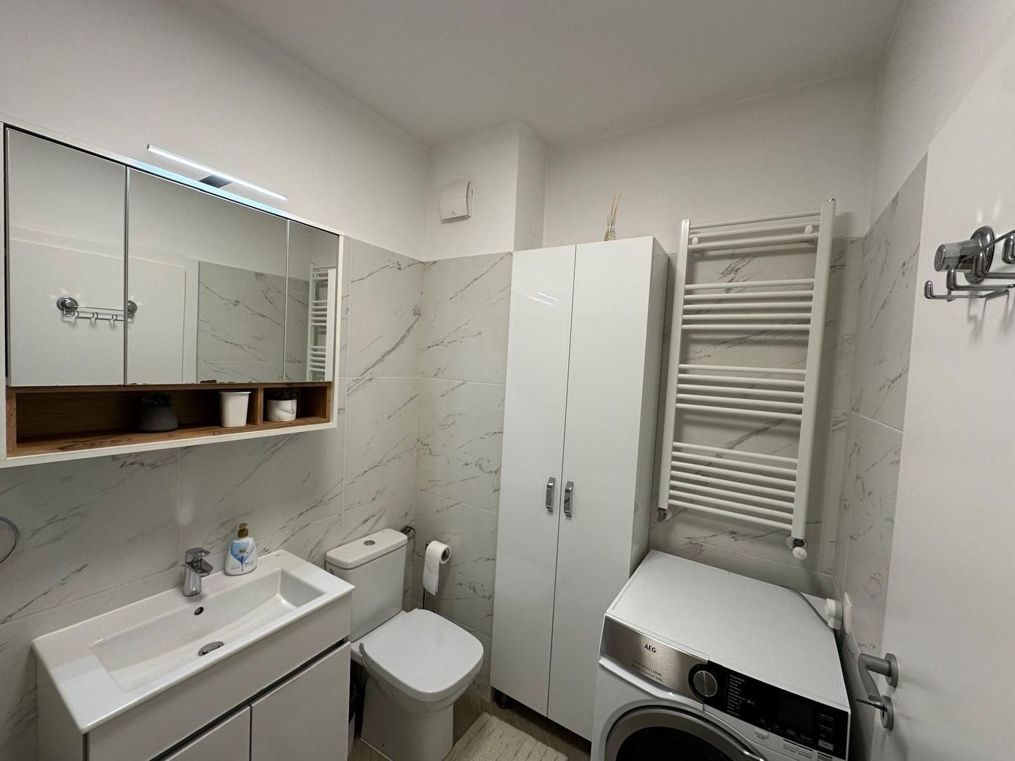 Apartament 2 camere cu loc de parcare si terasa EvoCasa Optima Titan - Poză 16