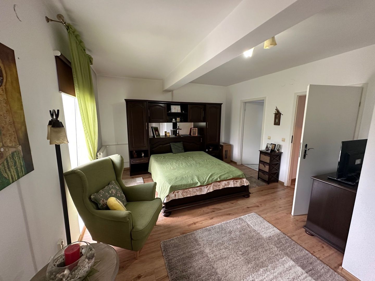 Casă / Vilă cu 5 camere zona Lunei - Poză 20