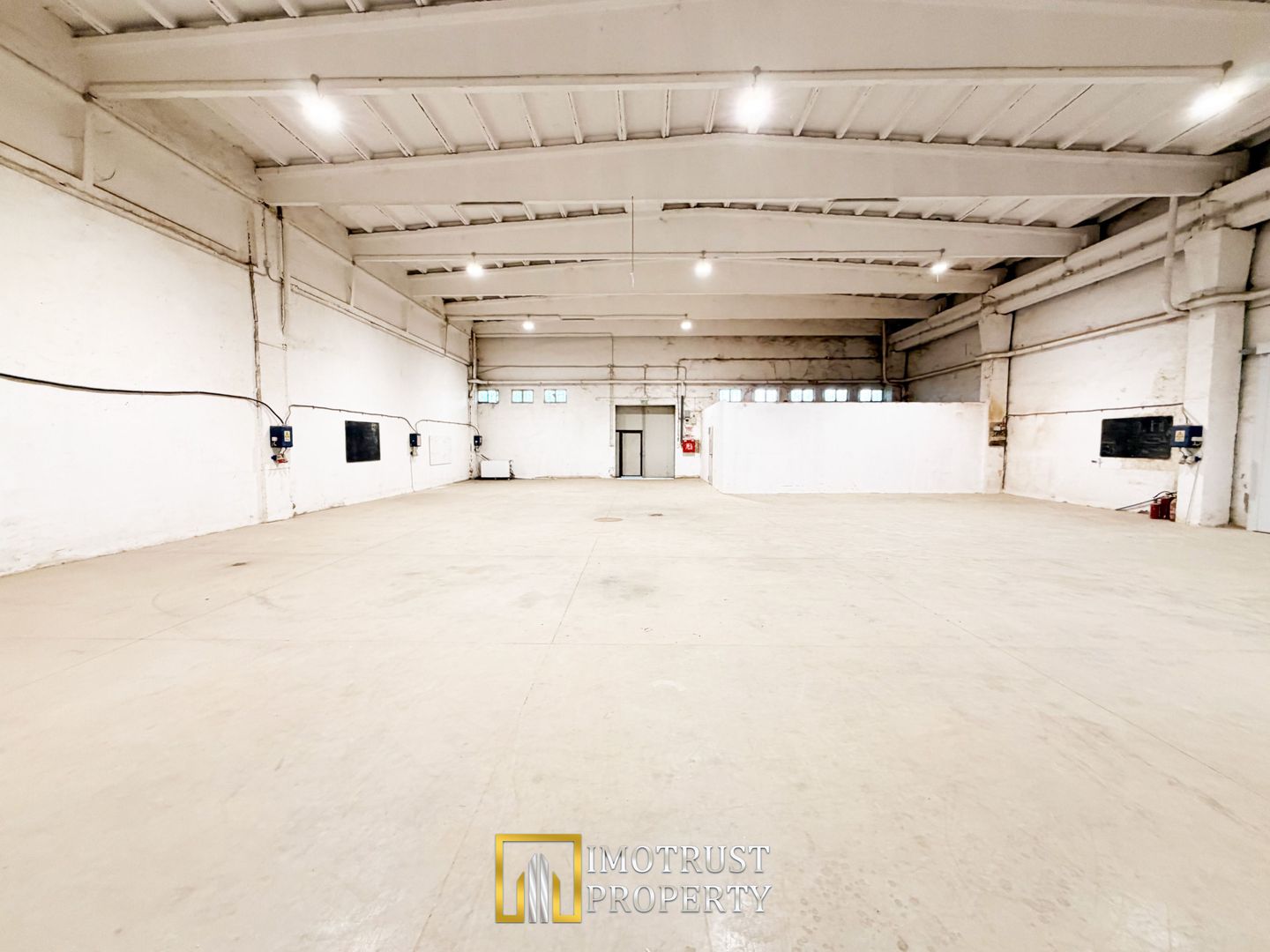 Hala industriala de închiriat Arad  850 mp  acces TIR - Poză 1