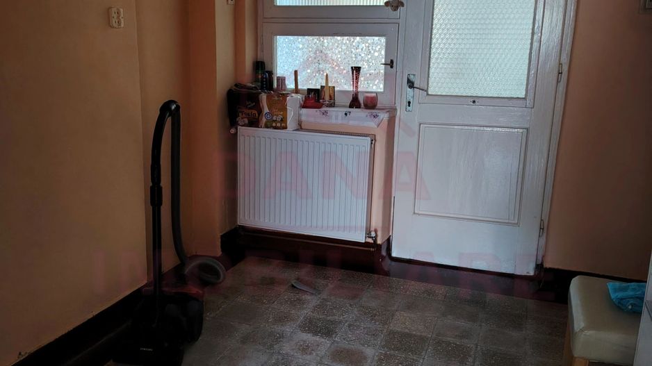 CASĂ DE VÂNZARE 5 CAMERE ÎN OȚELU-ROȘU, \JUD. CS - Poză 9