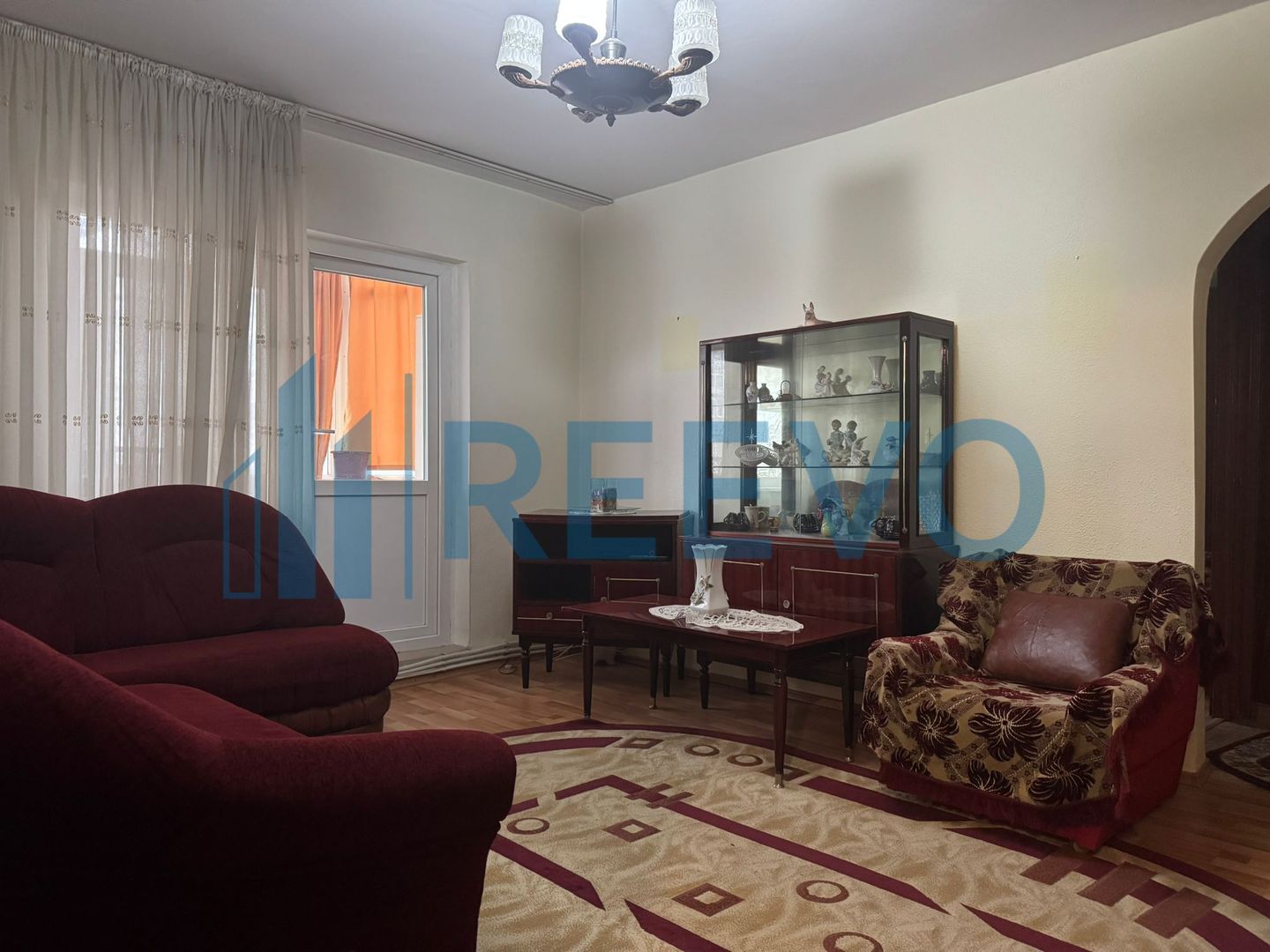 Apartament 2 camere, 50 mp, semidecomandat , zona Ura pe strada Bicaz! - Poză 2