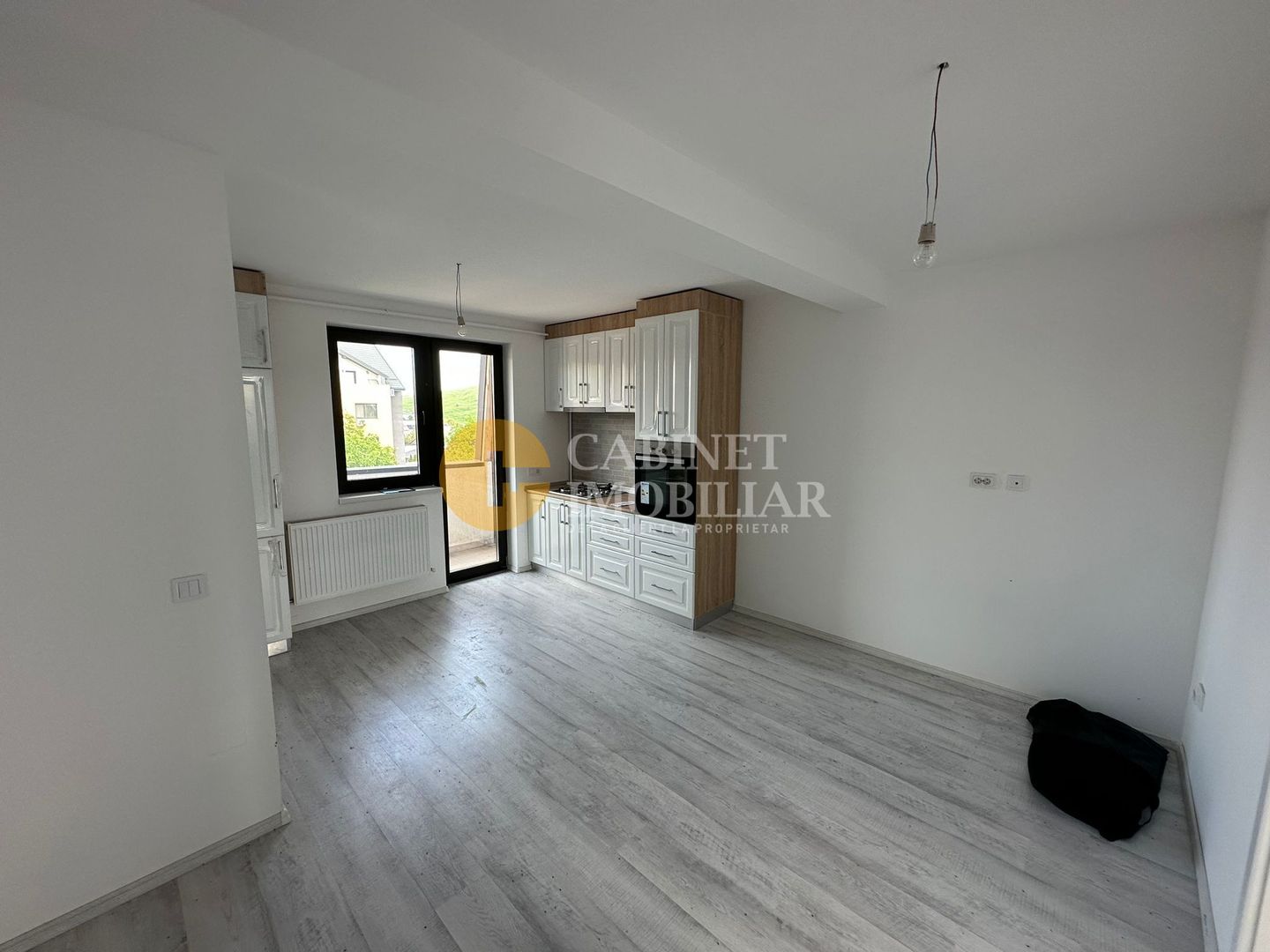 3 CAMERE DECOMANDAT - 70MP - ETAJUL 2 - Bloc intabulat - Loc Parcare - Poză 1