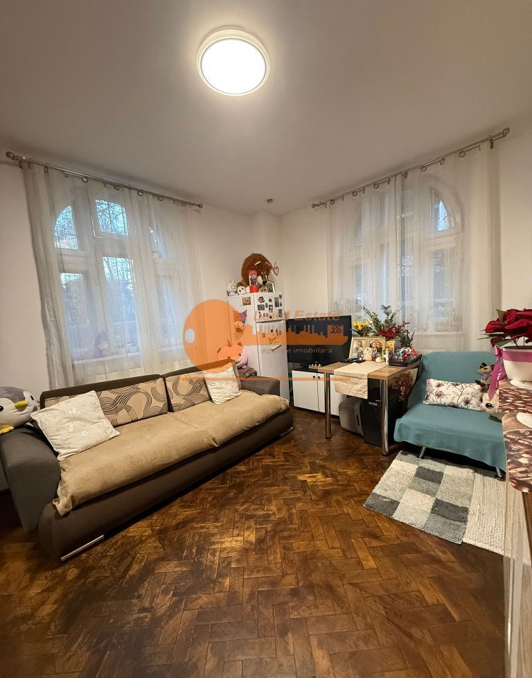 Garsoniera Metrou Grivita ,Centrala Propie - Poză 2