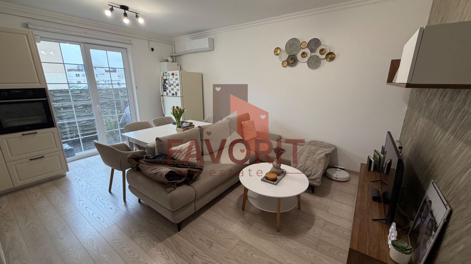 Disponibil imediat. Mobilat si utilat. Gradina proprie 29 mp - Poză 6