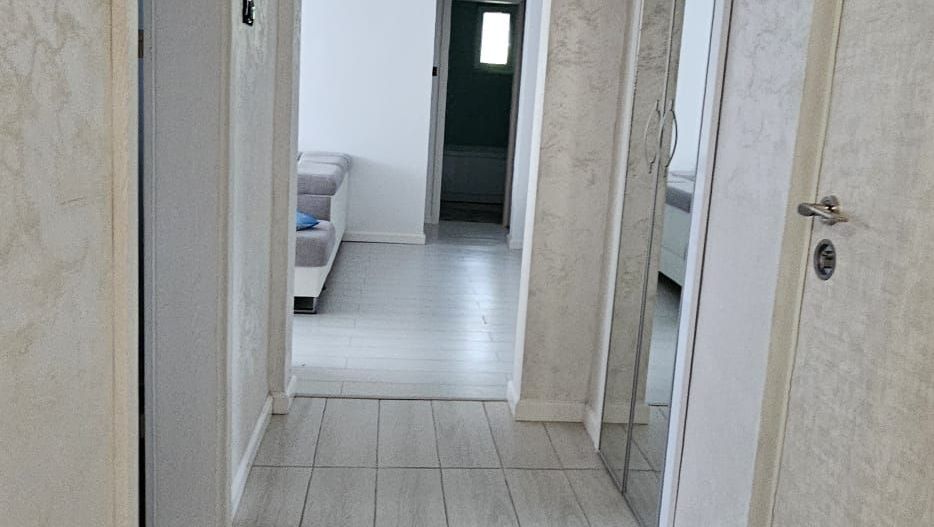 Inchiriez apartament 3 camere – Tiglina 3, etaj 1, mobilat si utilat - Poză 5