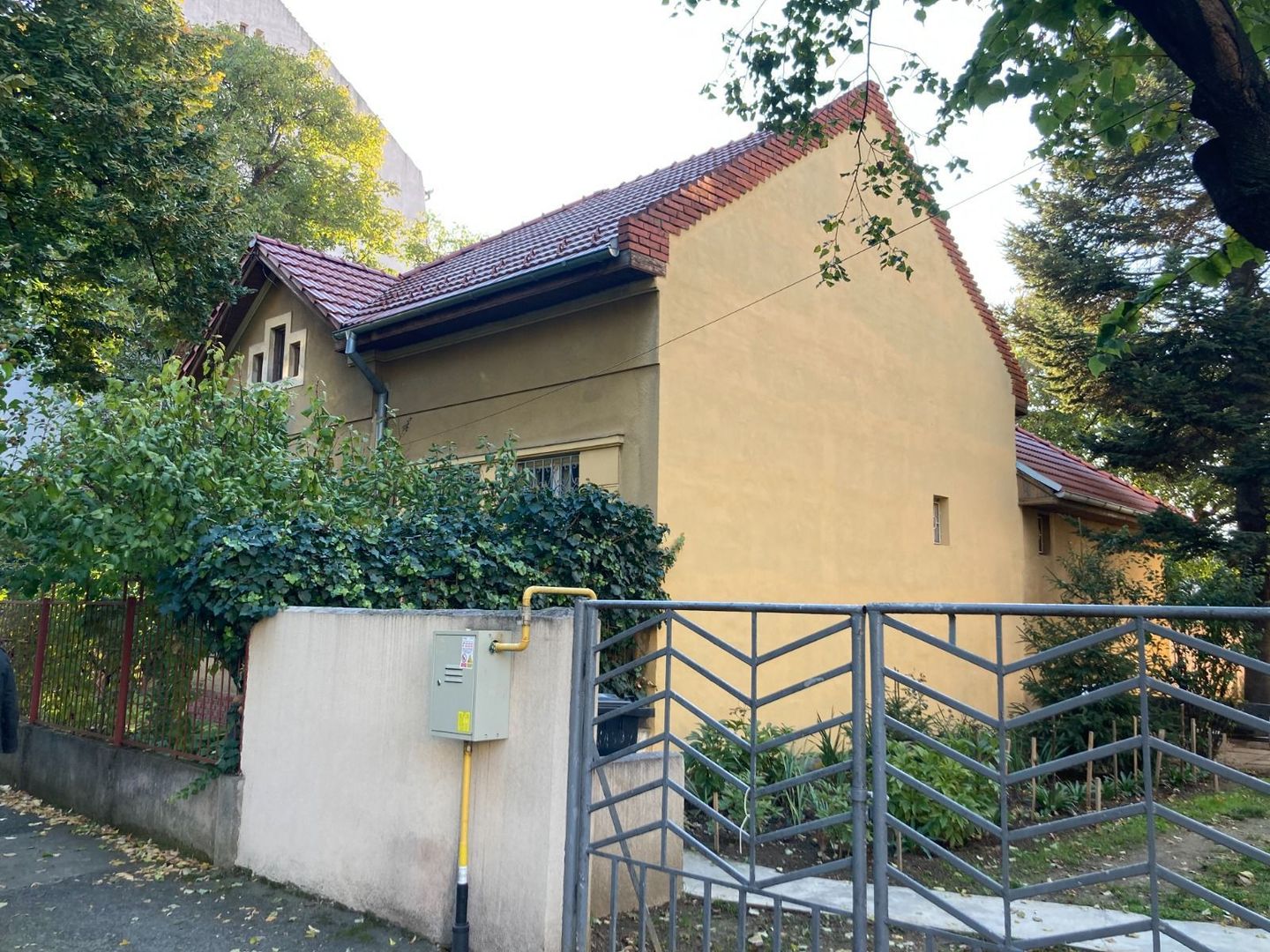 Casa cu teren generos zona Brâncoveanu - Poză 5