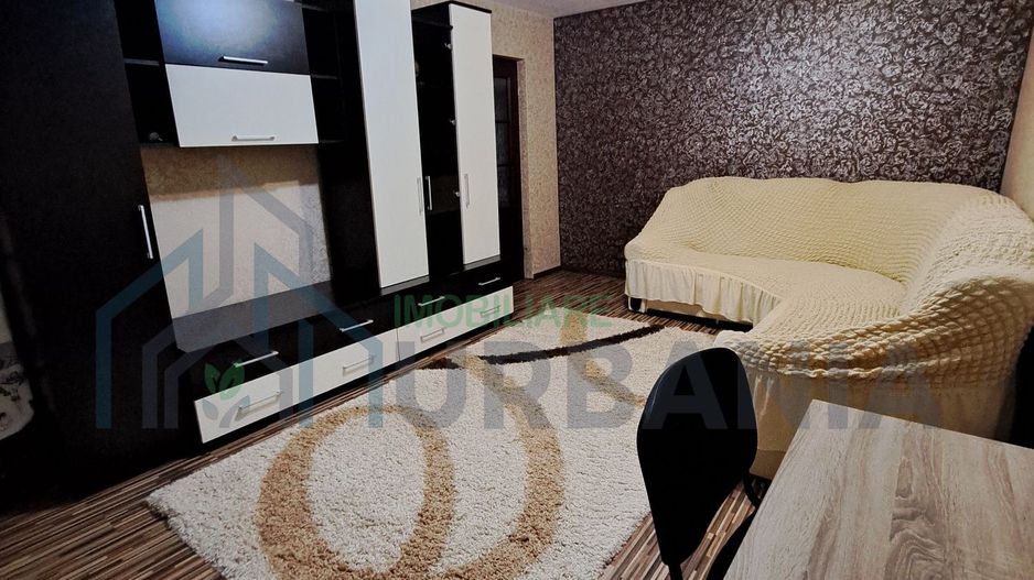 Apartament 3 camere de inchiriat, zona Mircea cel Batran, etaj 1 din 4 - Poză 1
