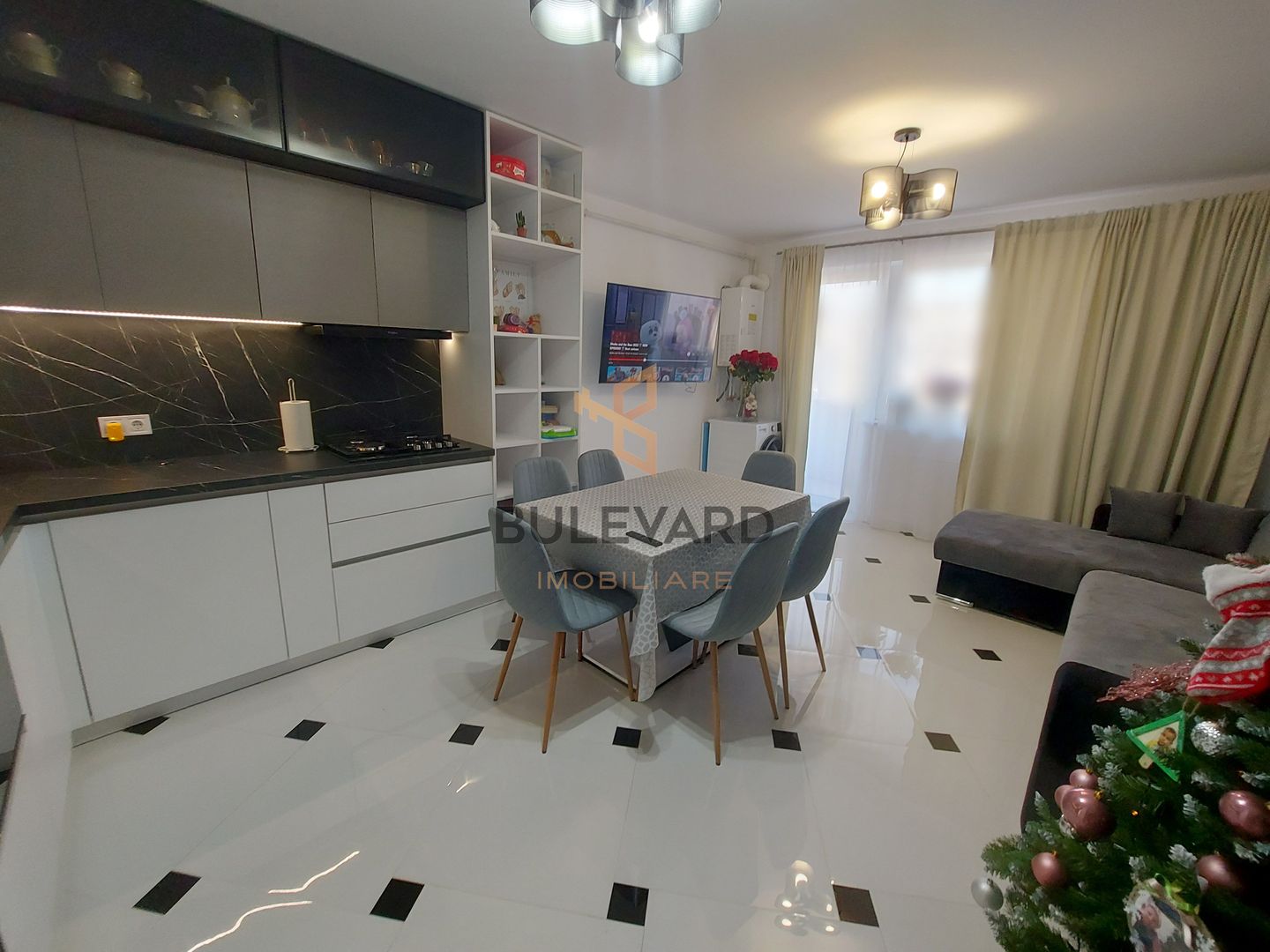 Apartament cu 3 camere+parcare+boxa de 14 mp! - Poză 1