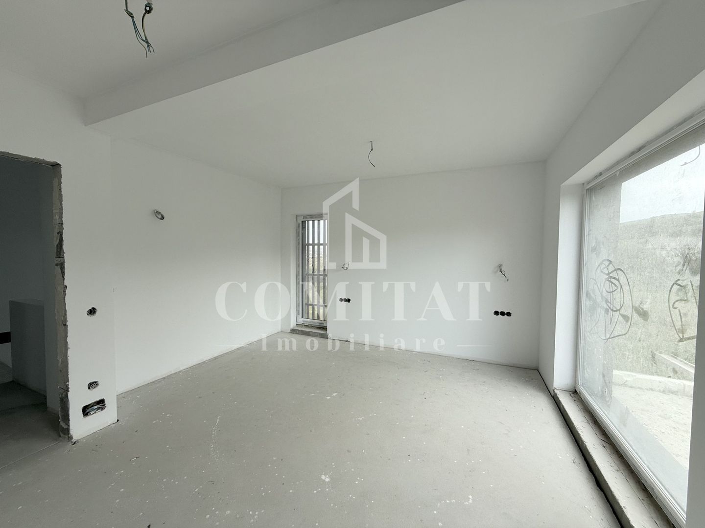 Casă individuală cu 699 teren la preț bun Chinteni - Poză 4