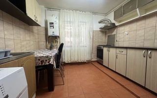 3 camere | etaj 1 | centrala proprie | mobilat si utilat | zona excelenta | - Poză 7