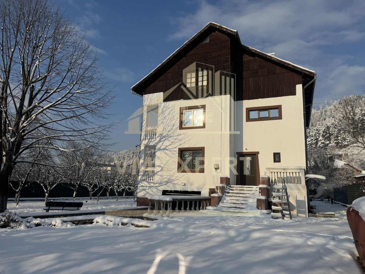 VILA S+P+E-306 MP, TEREN 2078 MP, CAMPULUNG - Poză 43