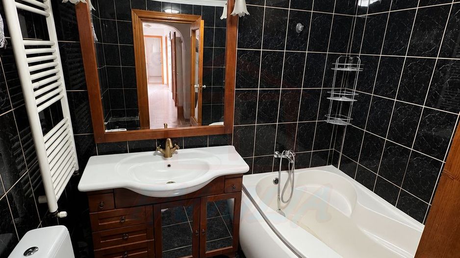 🏡 PROPRIETATE CU POTENȚIAL COMERCIAL ȘI LOCUINȚĂ | 62.000 € - Poză 9