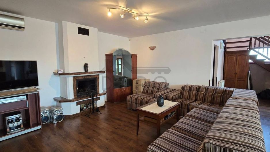 Vand casa unifamiliara in Sângeorgiu de Mures - Poză 7