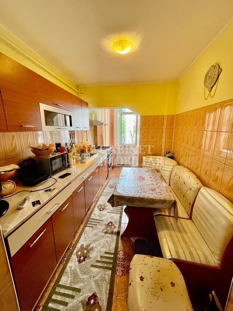 Etaj 2 Apartament 2 Camere Decomandat LIDL-Nicolina Bloc 1983 - Poză 5