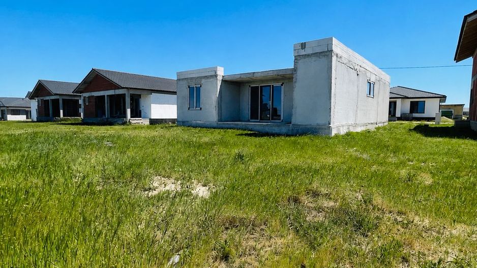 Casă parter semifinisatǎ Cihei– 500 mp teren - Poză 4