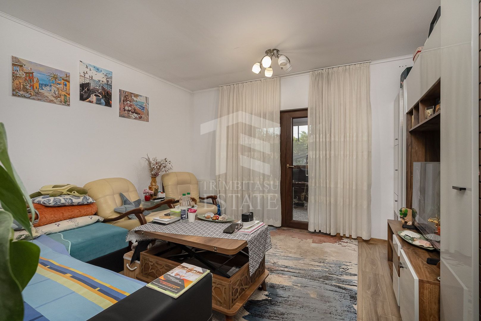 Casă modernă în Tâncăbești – 5 camere și natură la doi pasi - Poză 11