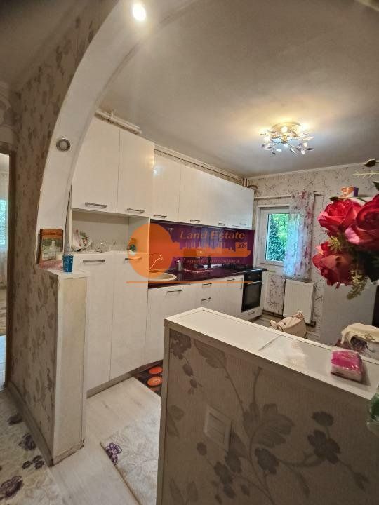 3 camere – Parter, 64 mp - Dristor - Poză 8