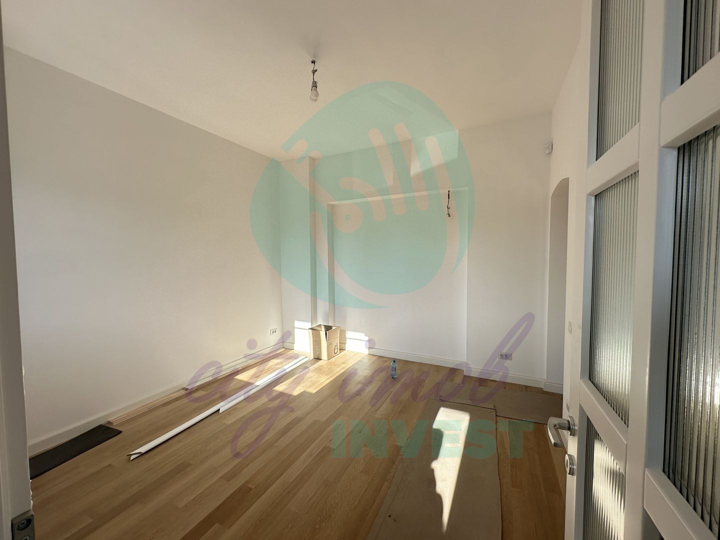 Casa NOU RENOVATA la 5 minute de metrou - Poză 11