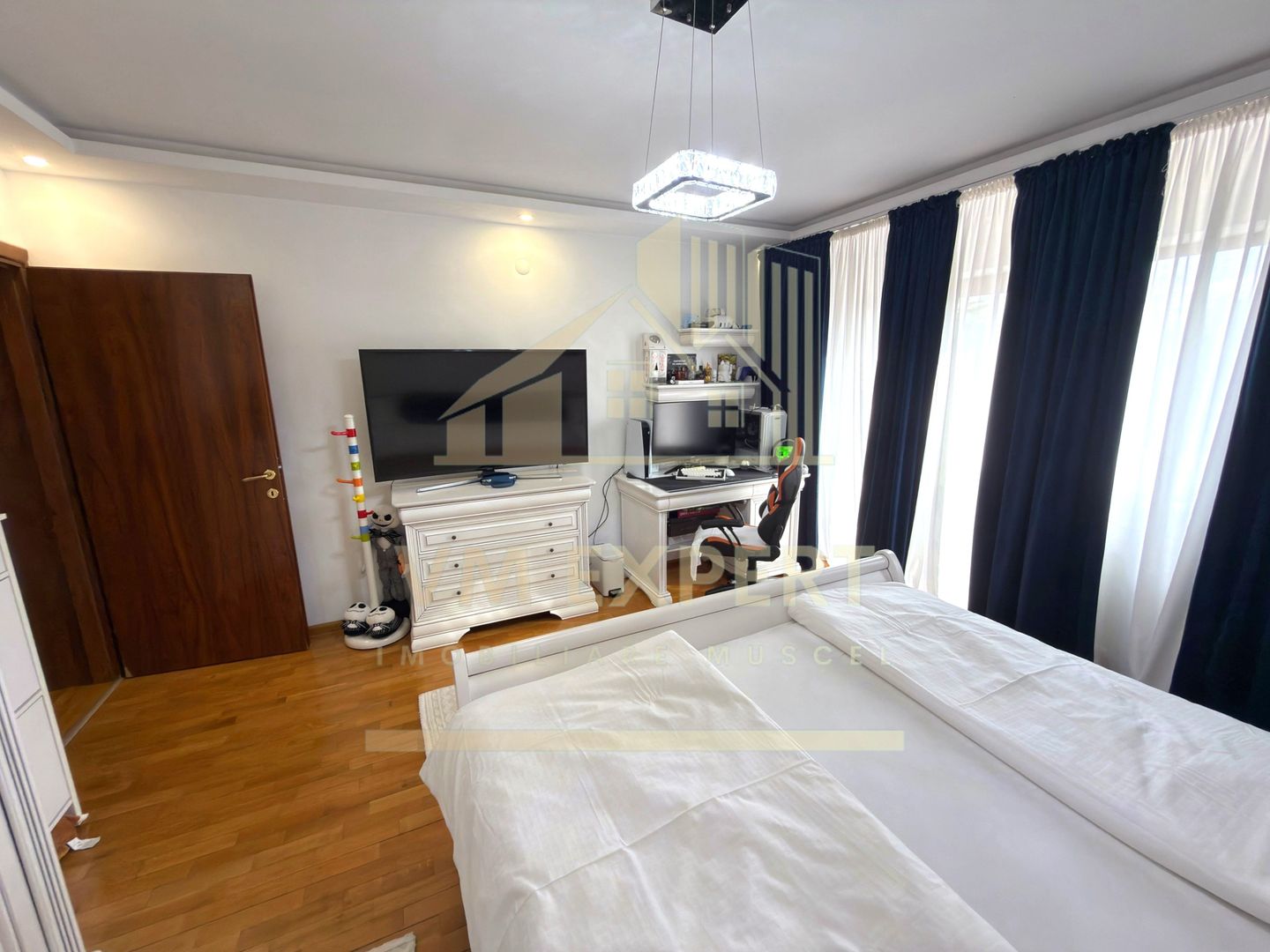 CASĂ 5 CAMERE TEREN 1600 MP CAMPULUNG - Poză 36