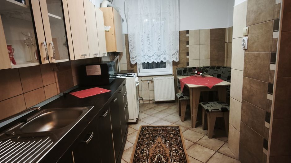 Apartament cu 3 dormitoare in zona UMFST ( 7 Noiembrie) - Poză 5