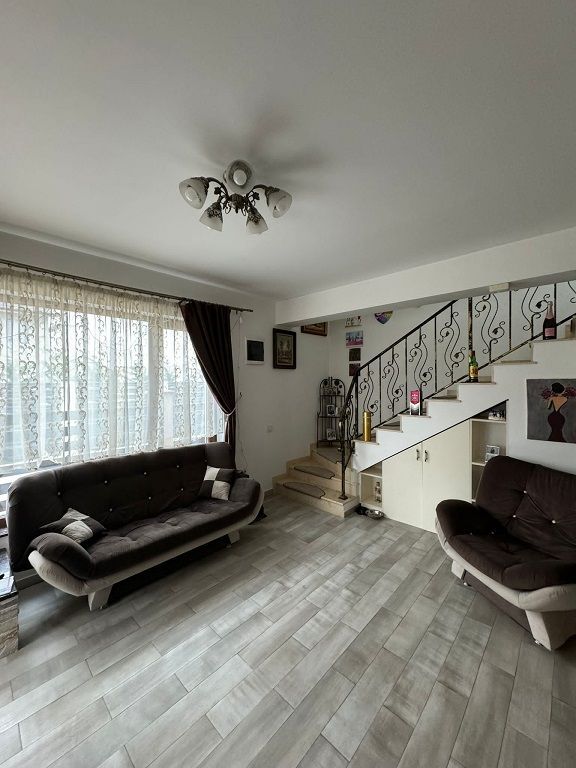 Vila individuala P+1+Pod | De vanzare | Mobilata si utilata complet | Tunari - Poză 2