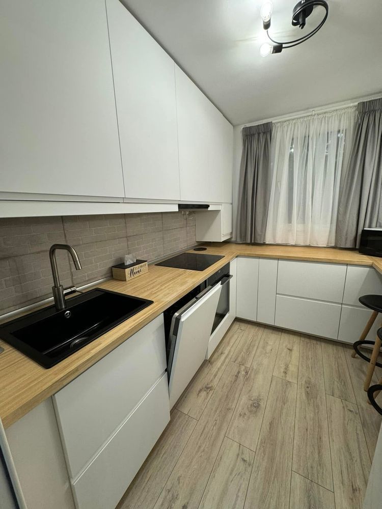 Apartament 3 camere si 2 locuri parcare in Titan langa metrou si parc - Poză 3