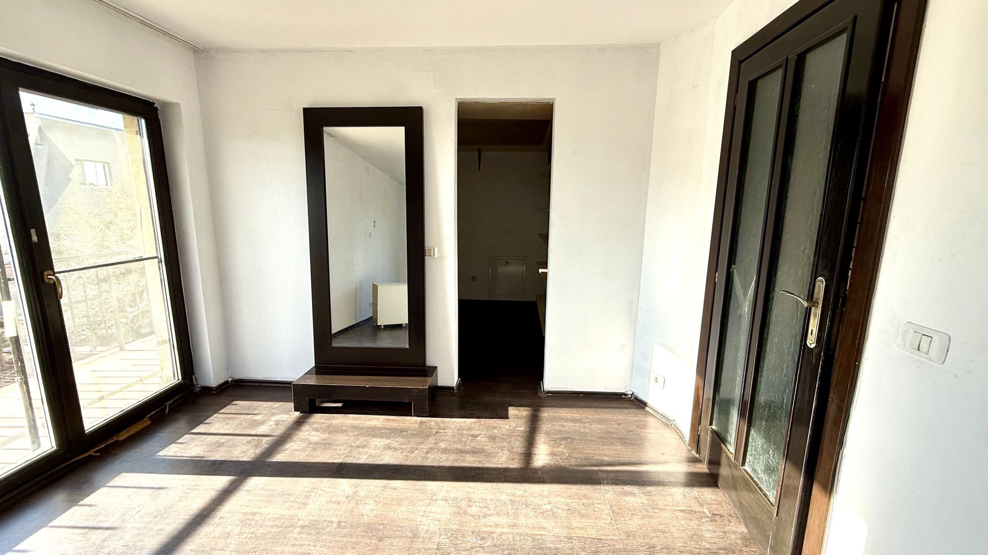 DUPLEX LA INTRARE IN MOSNITA NOUA - Poză 7