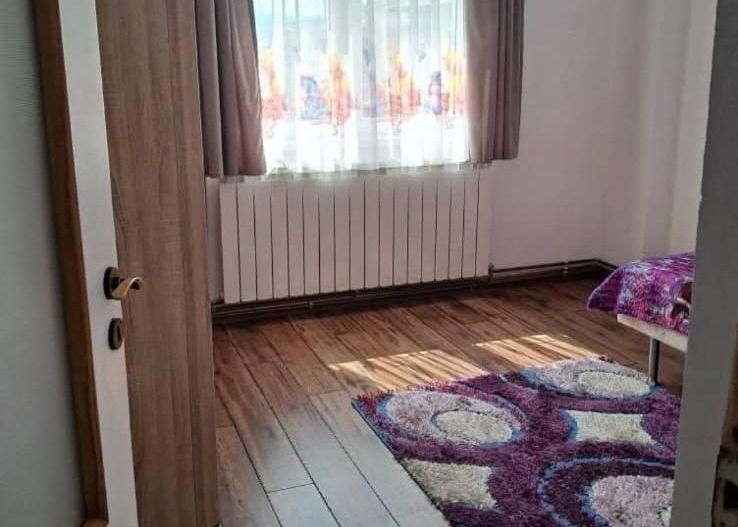 Apartament cu 3 camere de inchiriat in Sebes - Poză 3