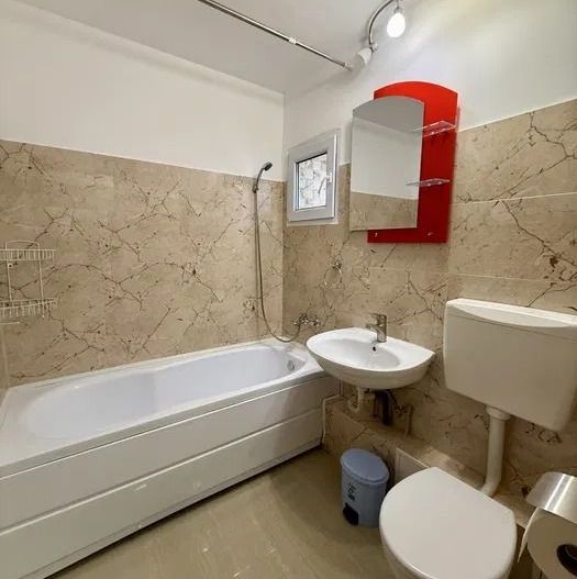 GARSONIERA DRUMUL TABEREI, BUCATARIE INCHISA, CAT-FRIENDLY, MODERN - Poză 4