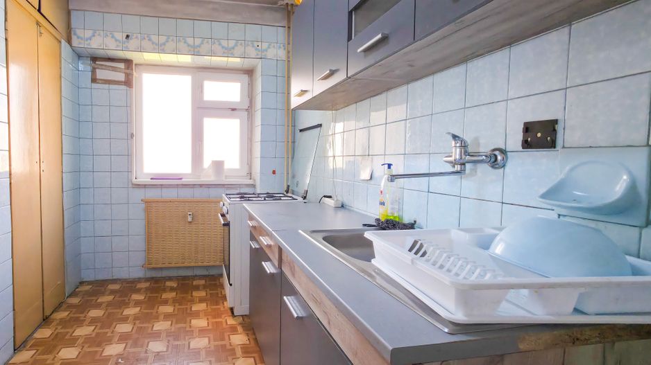 Apartament 4 camere, 2 băi, 2 balcoane, bloc reabilitat - Poză 10