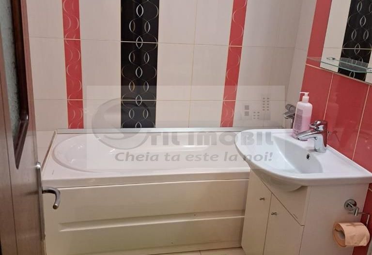 Vânzare apartament 3 camere – mobilat, utilat, 60 mp – Baza 3 - Poză 6