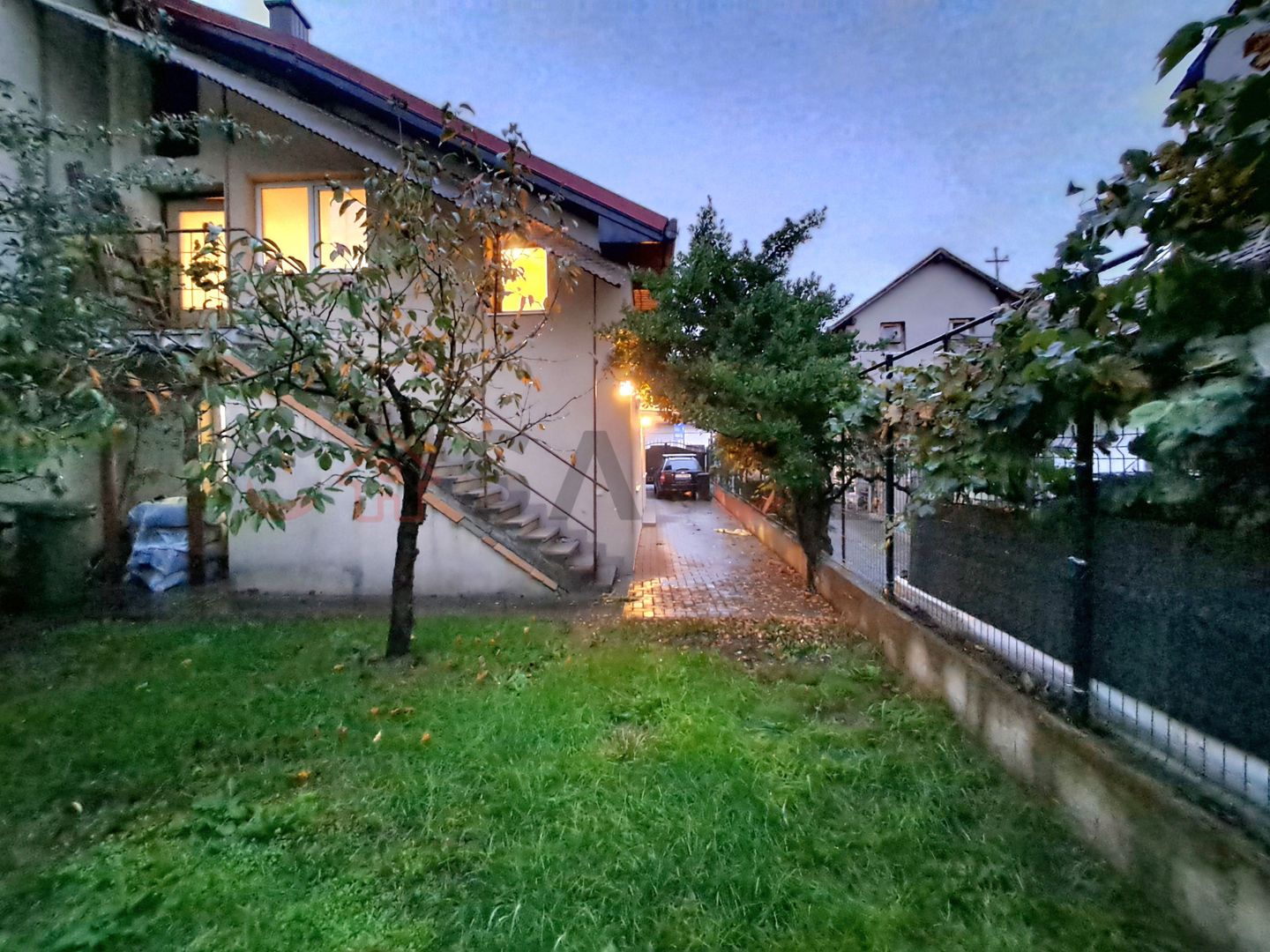 Casă calcan, Curte,  grădină, Iris!! - Poză 17