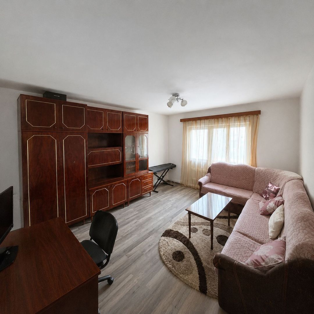 Apartament decomandat cu 3 camere și 2 băi, zona Complex Studențesc - Poză 1