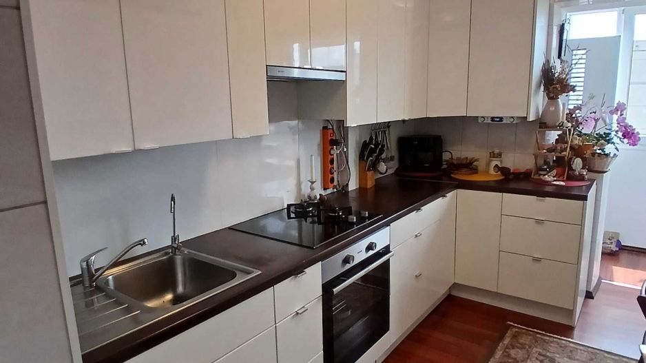 Apartament Luminos 4 Camere.  Decomandat. Zona Universitatea Spiru Haret. - Poză 4