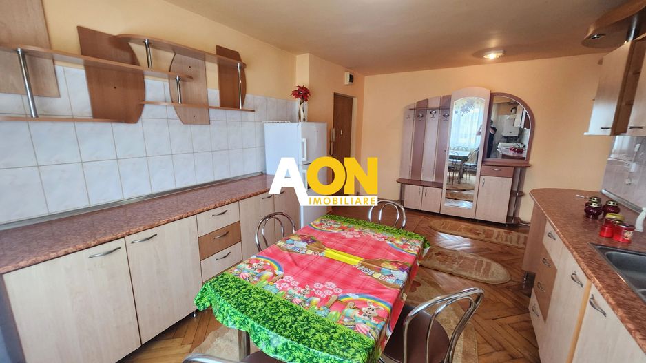 De inchiriat apartament 2 camere, etaj intermediar, zona Sub Stadion - Poză 2