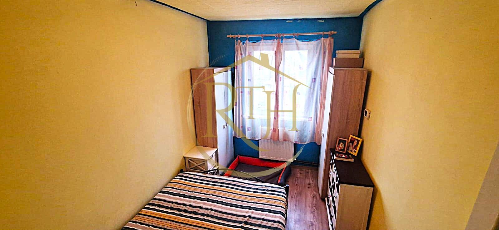 Vand apartament cu 4 camere in zona spitalul judetean,comision ,,0'' - Poză 6