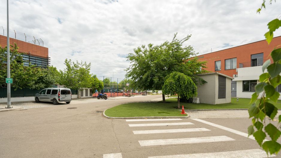 COMISION 0% - Vila superba 4 dormitoare 5 bai vedere lac -Baneasa complex inchis - Poză 27