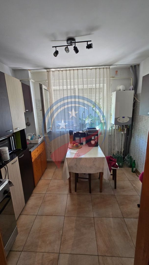 Apartament doua camere, etaj 2 - Poză 4