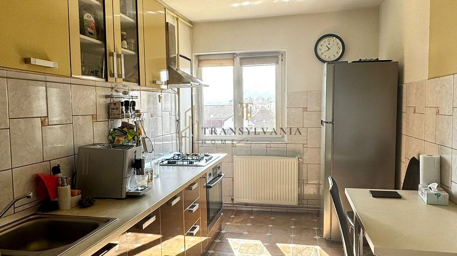 Apartament 3 camere, decomandat - Poză 6