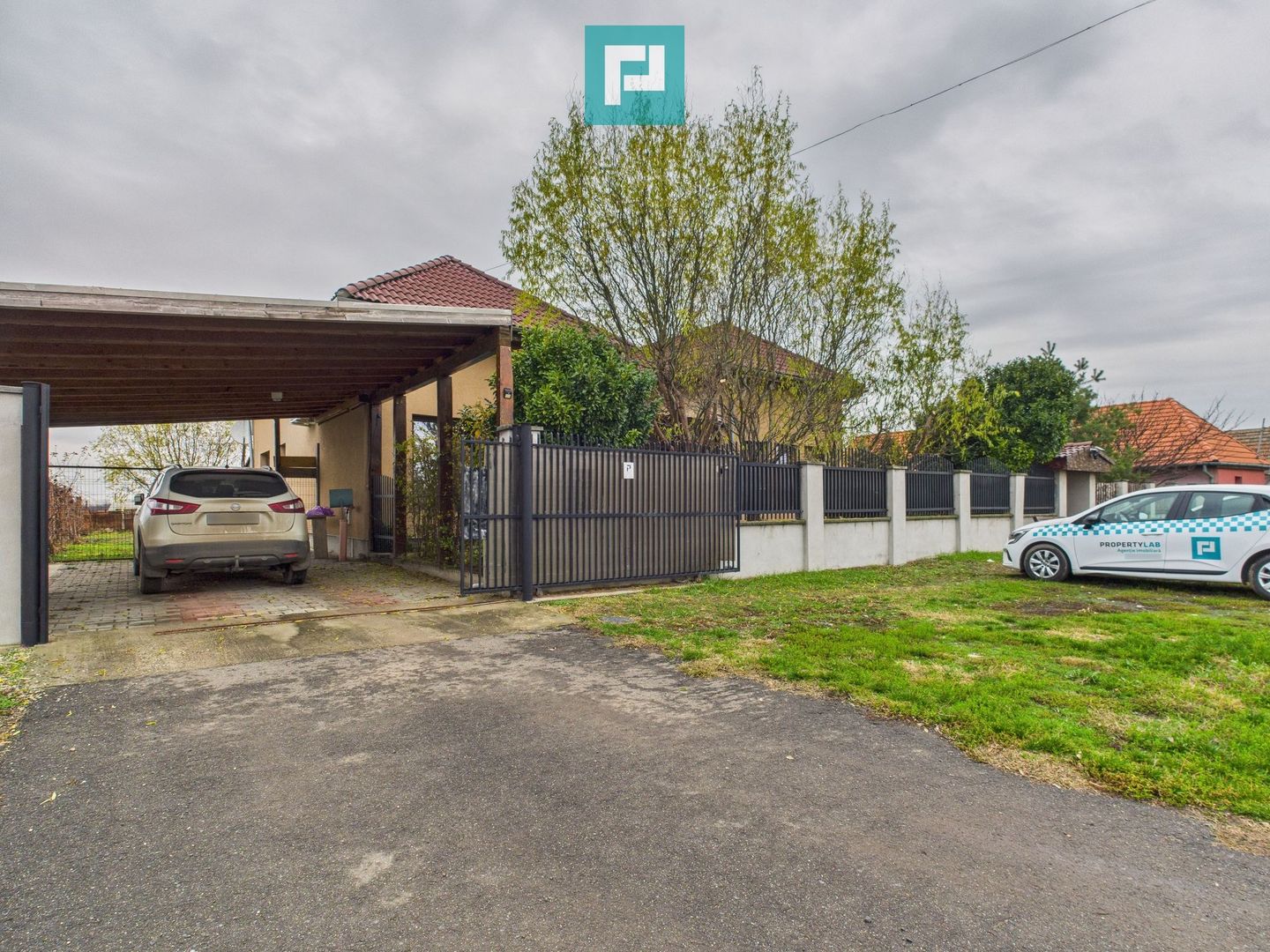 Casă individuală spațioasă, la 10 km de Timișoara - Poză 3