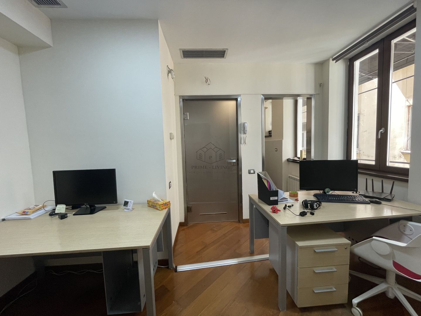 SPATIU DE BIROU/ COMERICIAL DE 160 MP LA INCHIRIERE PE CALEA VICTORIEI - Poză 17