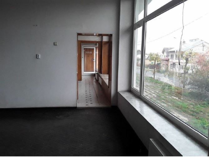 Spatiu Comercial Targu Carbunesti - Poză 3